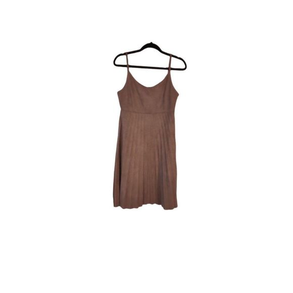 SHE & SKY Beige Pleated Dress Size Large Faux Suede Straps Fit & Flare A line - Picture 2 of 7